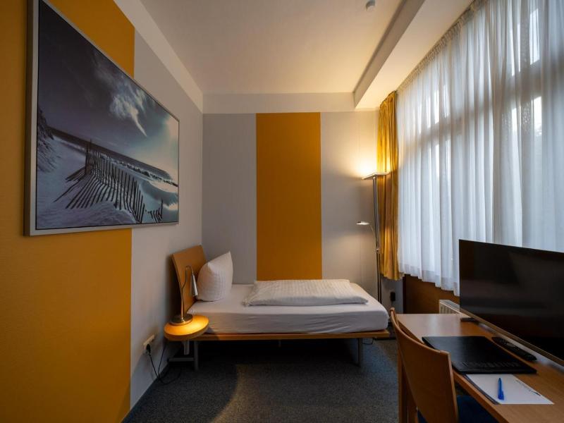 DLRG Tagungszentrum Delphin image