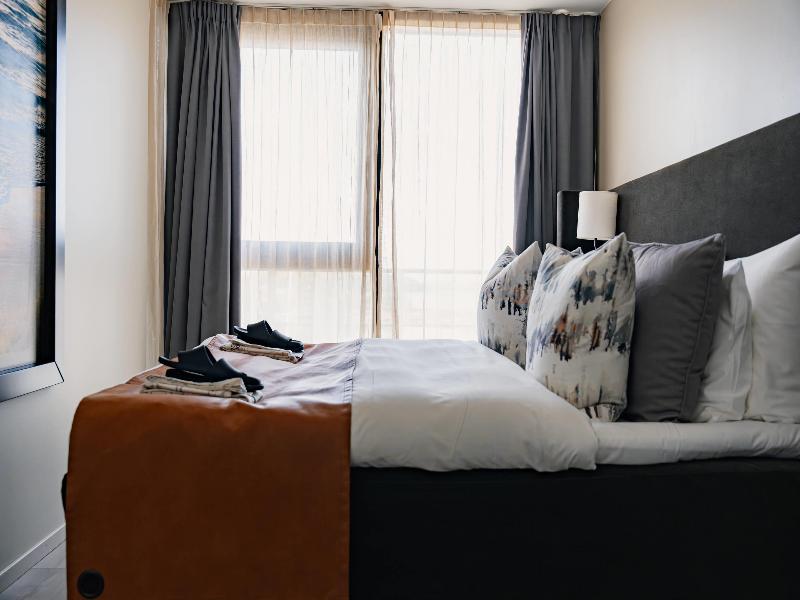 SUITE EXECUTIVE
