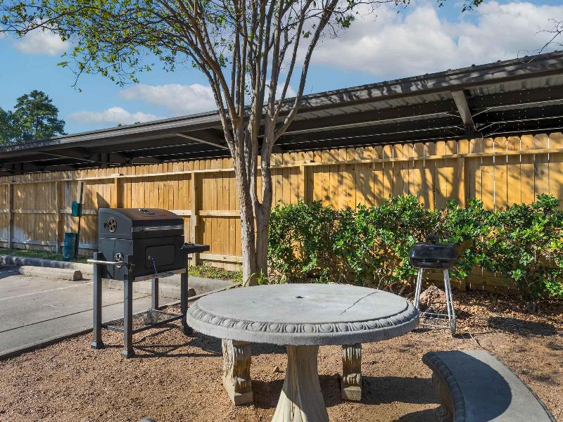 Extended Stay America - Houston - The Woodlands image