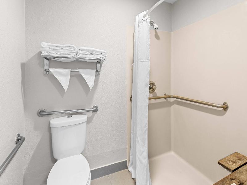 Days Inn by Wyndham Huntington image