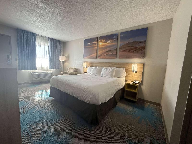 Days Inn by Wyndham Hannibal image