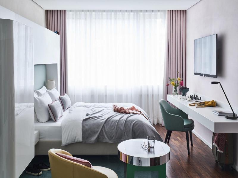 SIDE, a Member of Design Hotels image