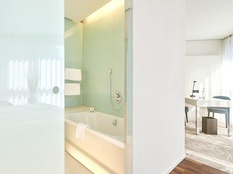 SIDE, a Member of Design Hotels image