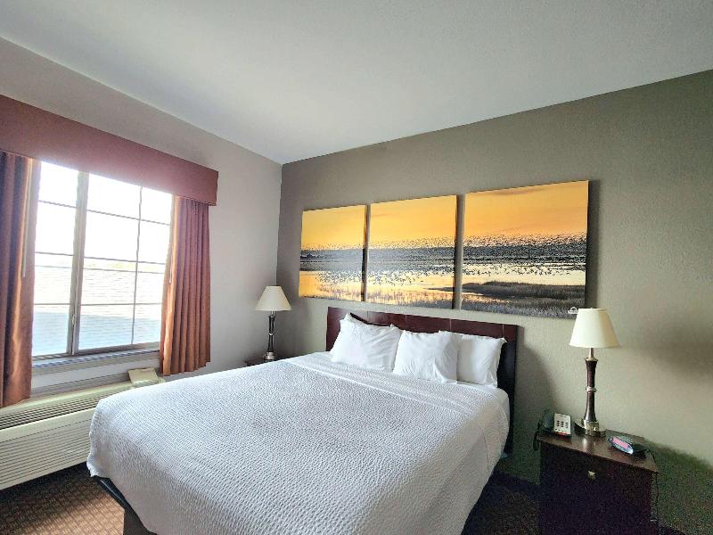 Days Inn by Wyndham Kemah image