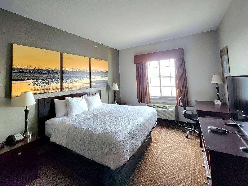 Days Inn by Wyndham Kemah image