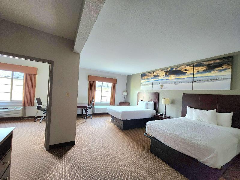 Days Inn by Wyndham Kemah image