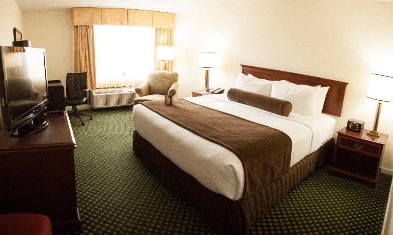 Crowne Plaza Hickory image