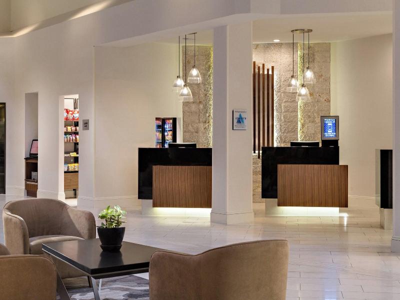 Houston Marriott South at Hobby Airport image