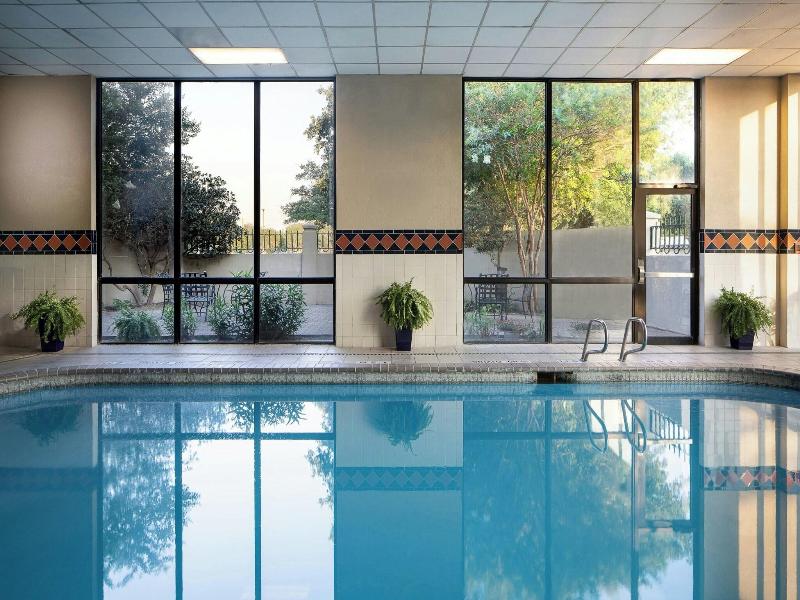Houston Marriott South at Hobby Airport image
