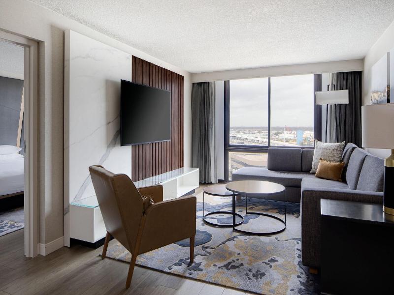 Houston Marriott South at Hobby Airport image
