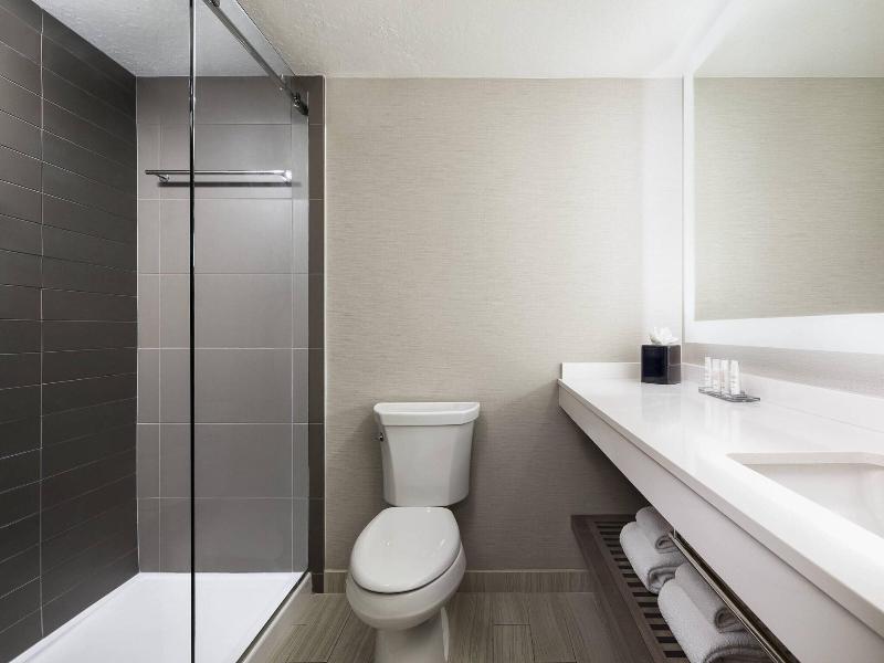 Houston Marriott South at Hobby Airport image
