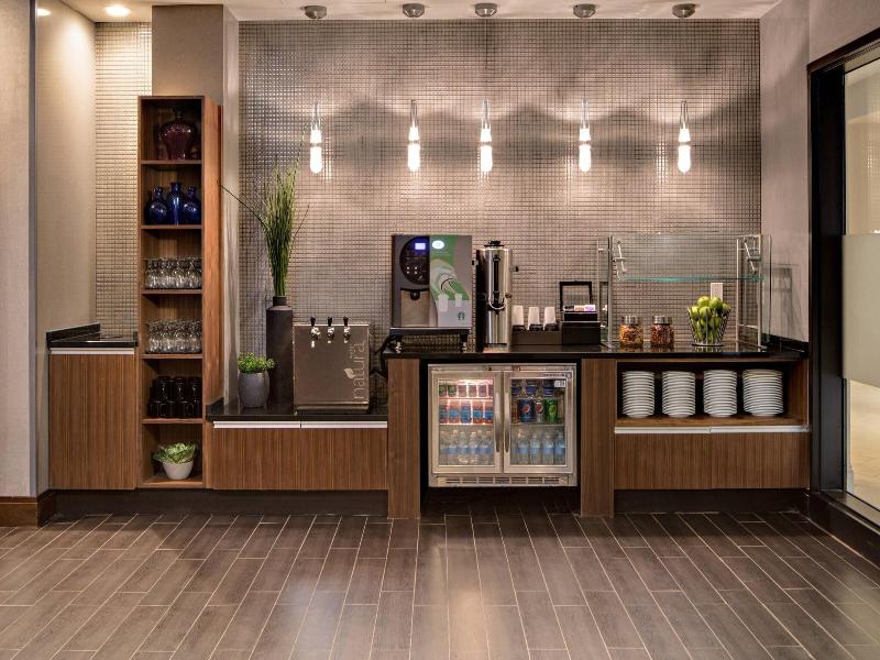 Houston Marriott South at Hobby Airport image