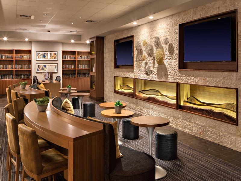 Houston Marriott South at Hobby Airport image