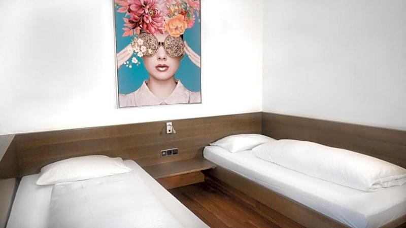 Stadthotel Heilbronn image