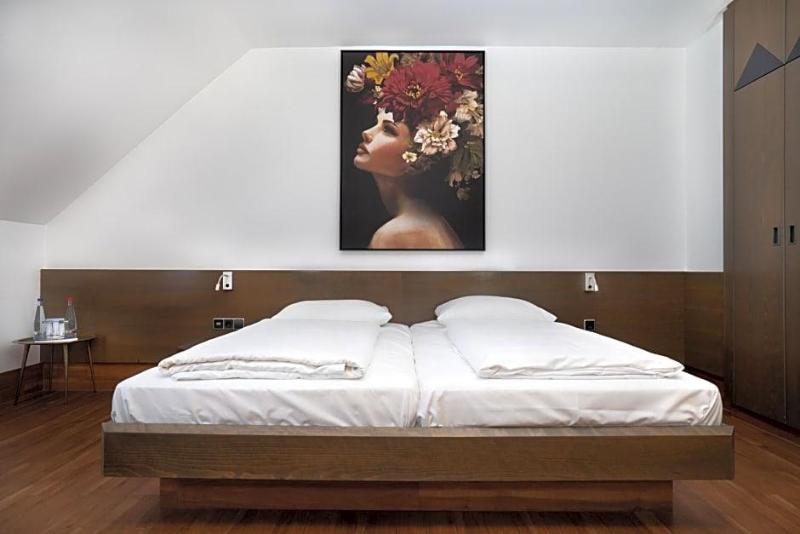 Stadthotel Heilbronn image