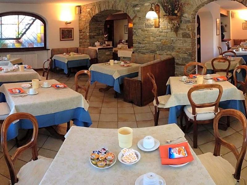 Triolet image