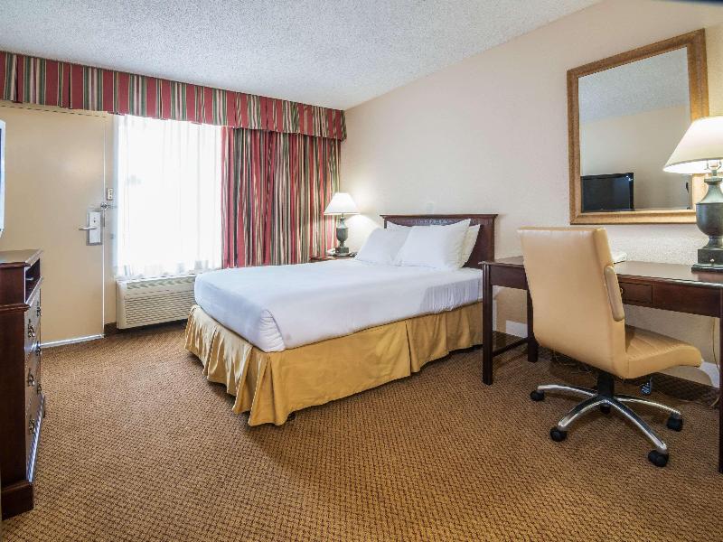 Days Inn by Wyndham Killeen Fort Hood image