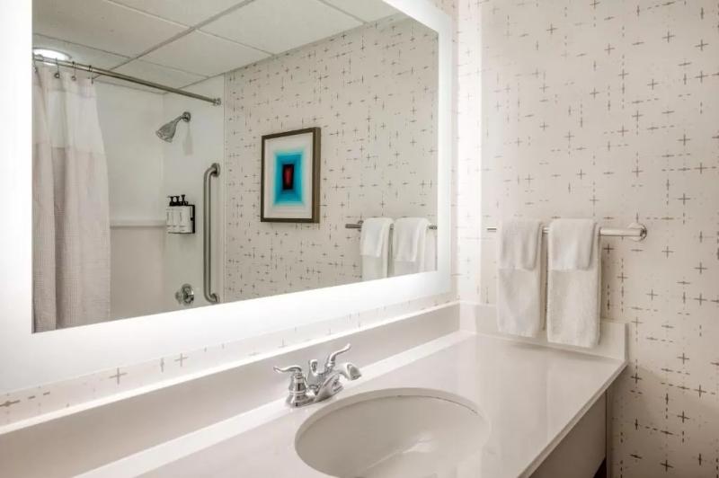 Crowne Plaza Indianapolis-Airport By IHG photo 13