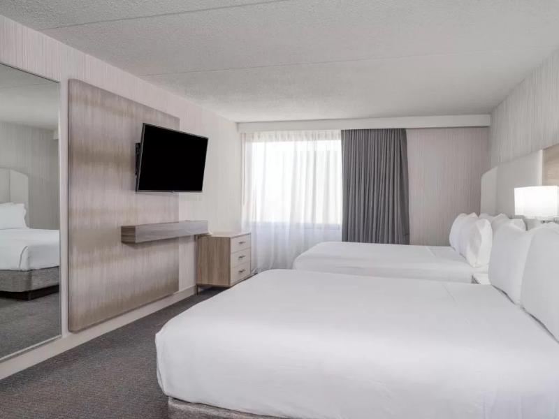 Crowne Plaza Indianapolis-Airport By IHG photo 14