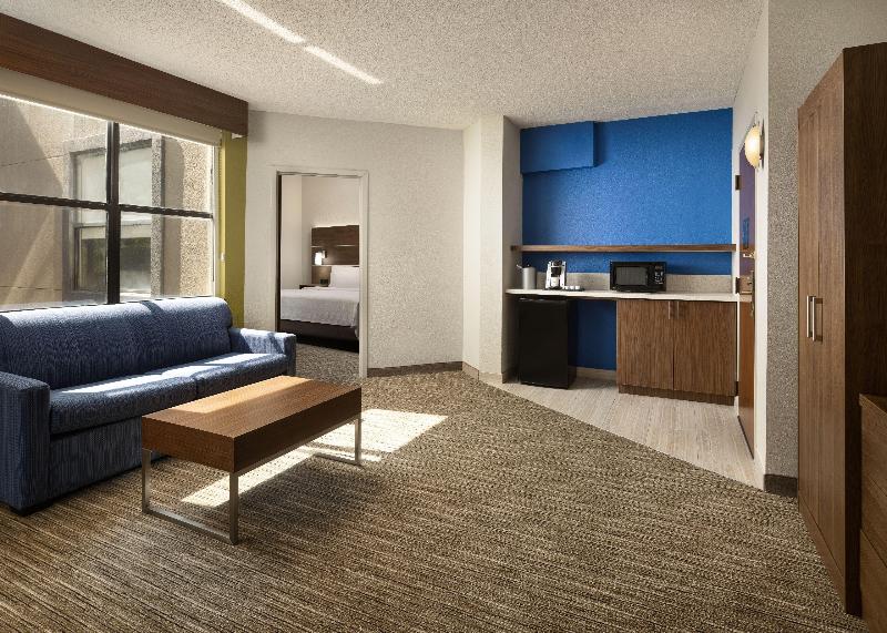 Holiday Inn Express Hotel & Suites DFW North