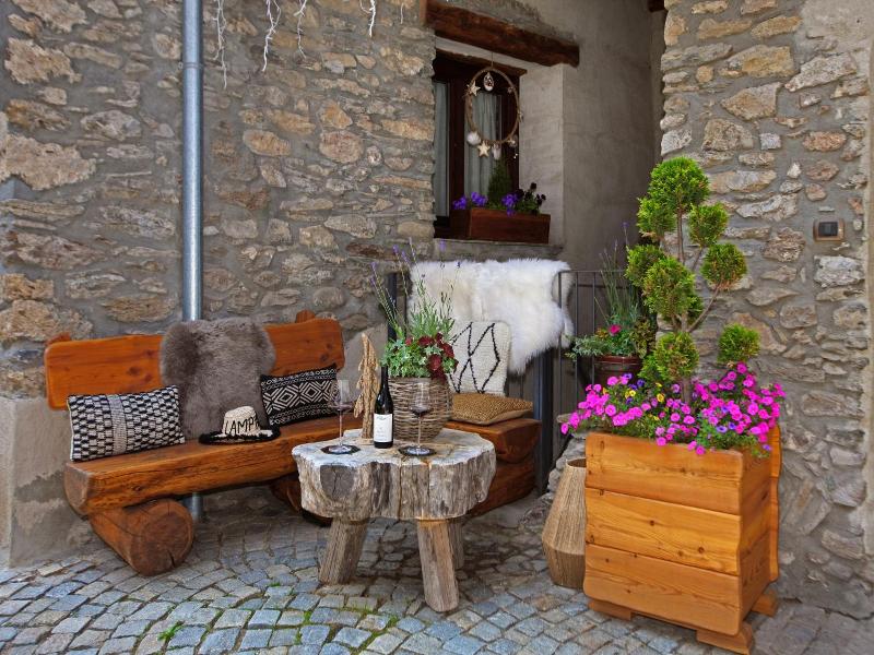 Chalet Faure & Spa — exterior view