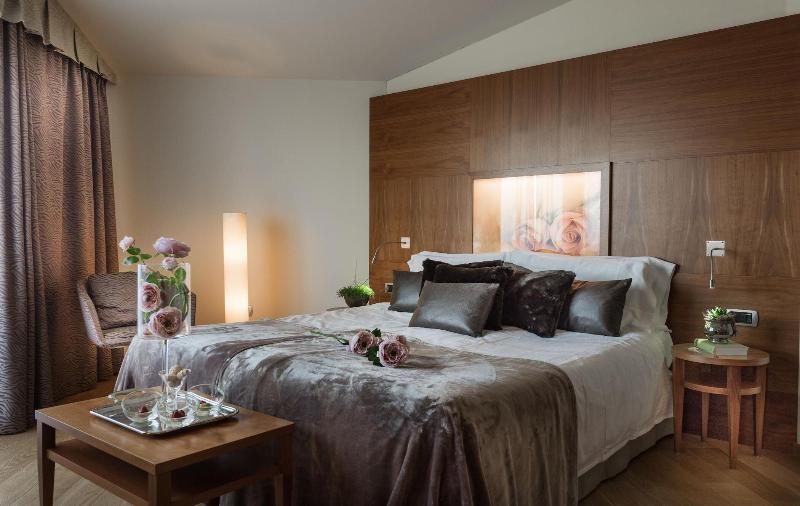 SOLEA DOLOMITI Boutique Hotel image