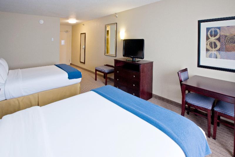 Holiday Inn Express Shelbyville Indianapolis photo 13