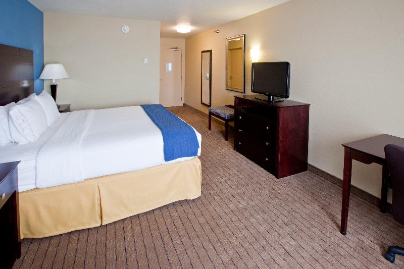 Holiday Inn Express Shelbyville Indianapolis photo 14