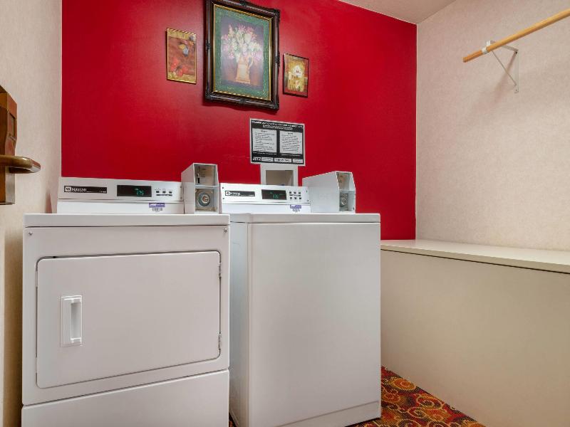 Baymont by Wyndham Plainfield/ Indianapolis Arpt image