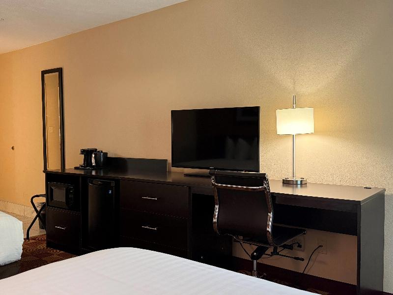 Baymont by Wyndham Plainfield/ Indianapolis Arpt image