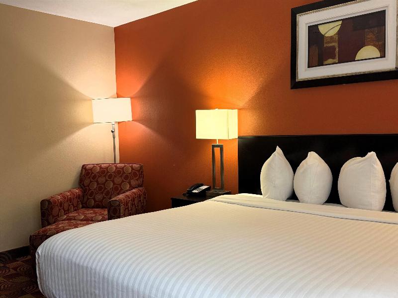 Baymont by Wyndham Plainfield/ Indianapolis Arpt image