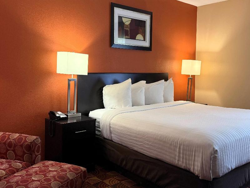 Baymont by Wyndham Plainfield/ Indianapolis Arpt image