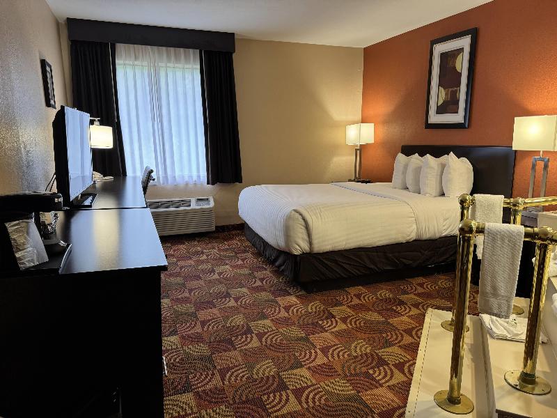 Baymont by Wyndham Plainfield/ Indianapolis Arpt image