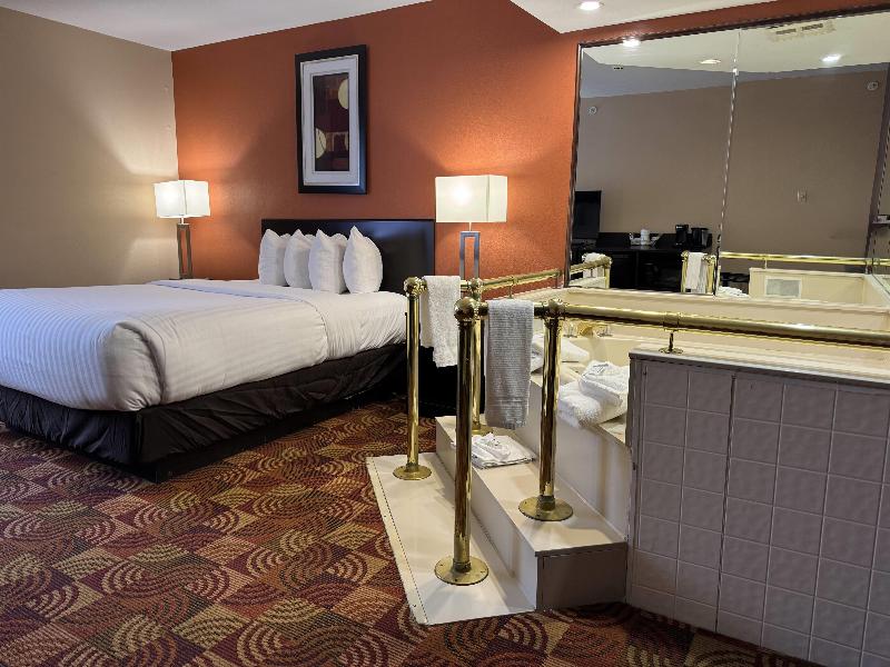 Baymont by Wyndham Plainfield/ Indianapolis Arpt image