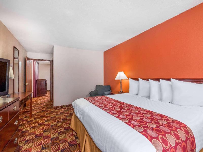 Baymont by Wyndham Plainfield/ Indianapolis Arpt image