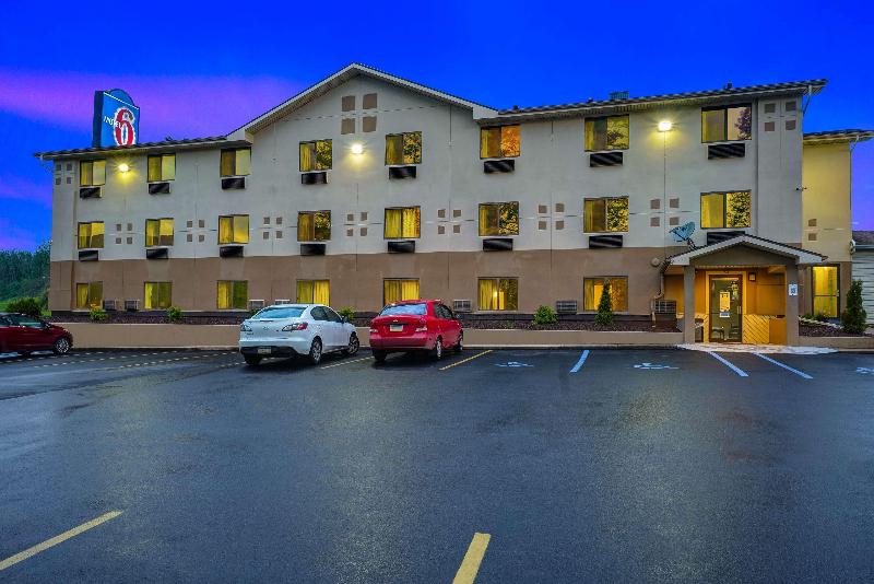 Super 8 Williamsport Area image