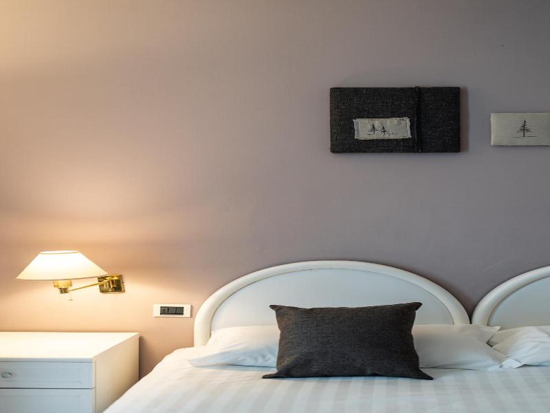 Grand Hotel Molveno image