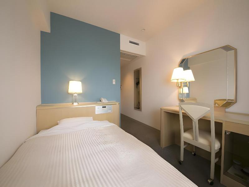Shin Osaka Washington Hotel Plaza image