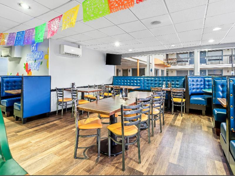 Days Inn by Wyndham Jacksonville NC image