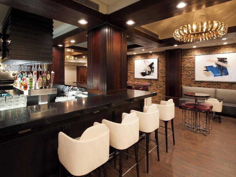 Sheraton Indianapolis City Centre image