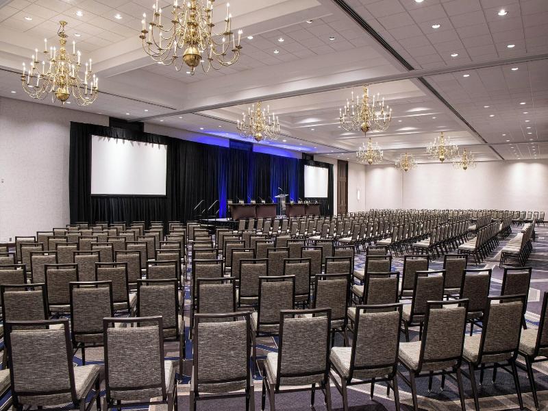 Sheraton Indianapolis City Centre image