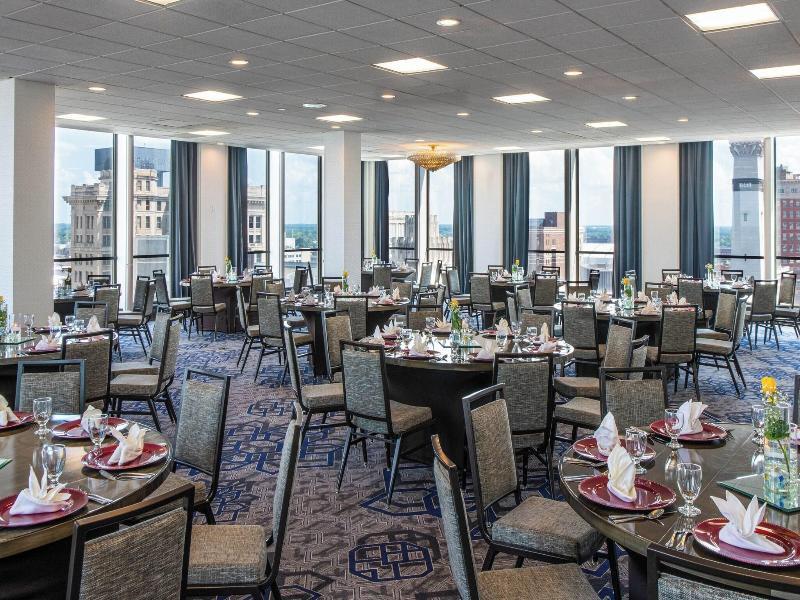 Sheraton Indianapolis City Centre image
