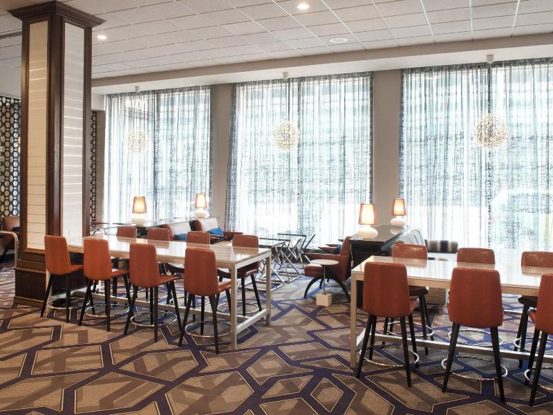 Sheraton Indianapolis City Centre image