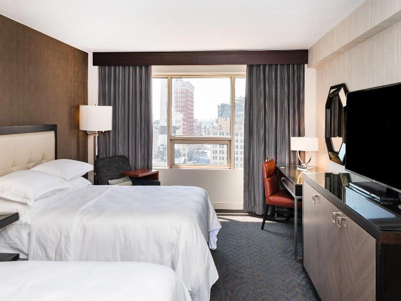Sheraton Indianapolis City Centre image