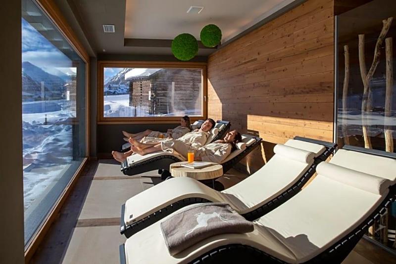 Mont Chalet Nevada Hotel & SPA image