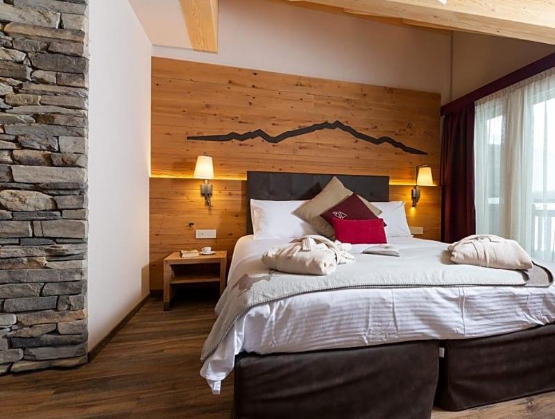 Mont Chalet Nevada Hotel & SPA image