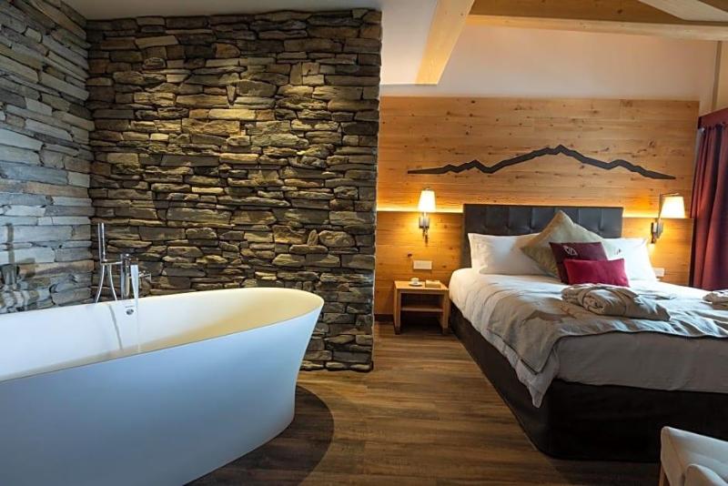 Mont Chalet Nevada Hotel & SPA image