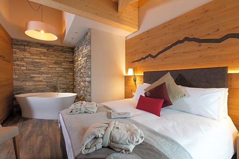 Mont Chalet Nevada Hotel & SPA image