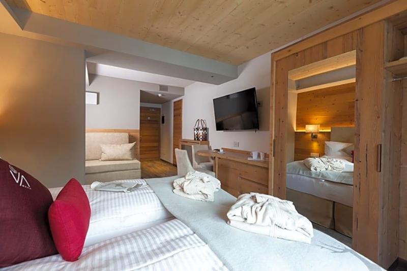 Mont Chalet Nevada Hotel & SPA image