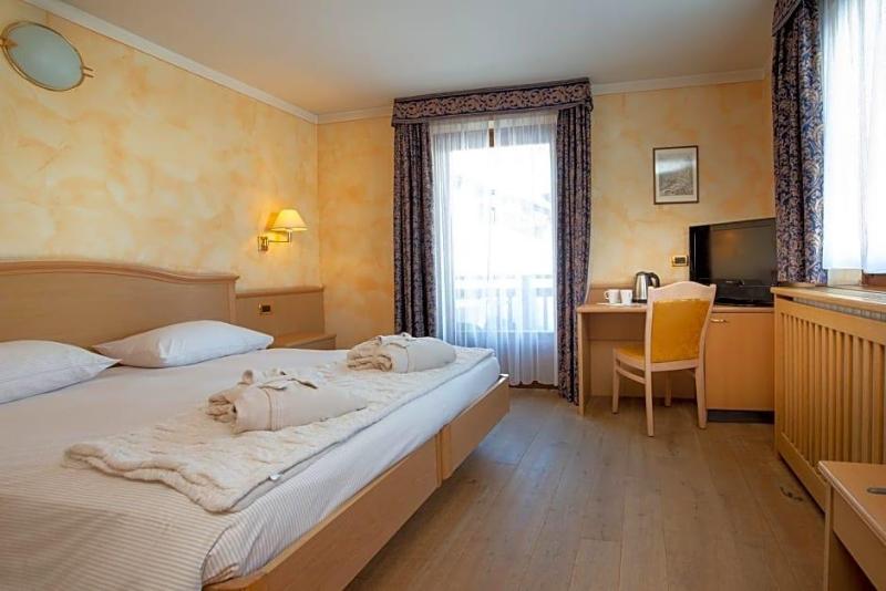 Mont Chalet Nevada Hotel & SPA image